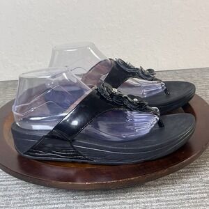 FitFlop Fleur Black Patent Leather Floral Rhinestone Platform Sandals Womens 10
